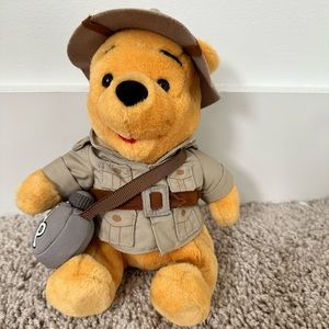 Walt Disney World Theme Park Safari Winnie The Pooh Plush Stuffed Animal Toy 9"